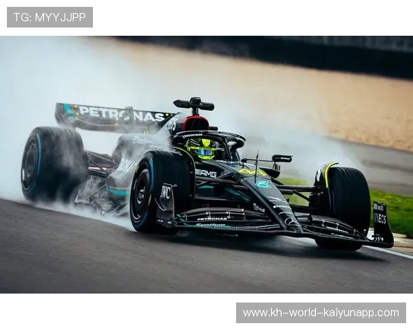 梅赛德斯F1最新赛季战绩解析与车手表现全景报道